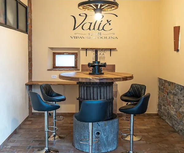 아파트 Apartma Valic *